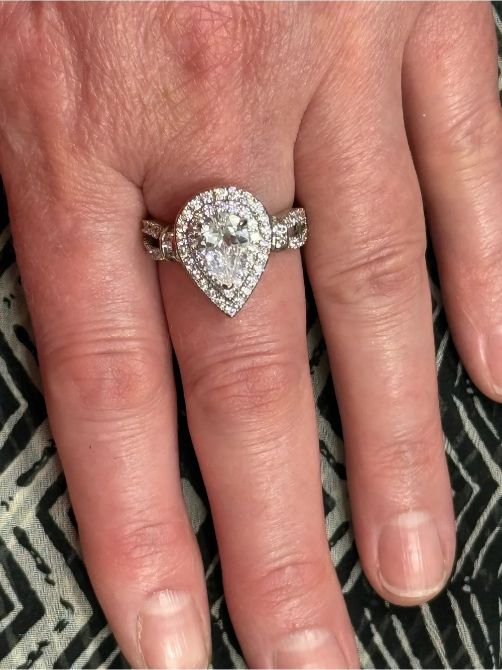 NWT-3CTW Sterling Silver double-halo pear/teardrop moissanite engagement ring